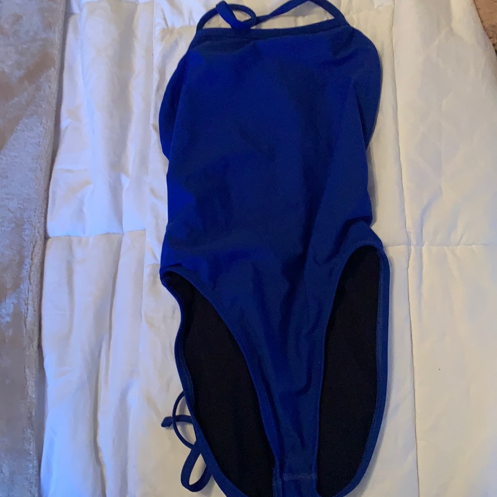 Jolyn Jackson II Tie Back